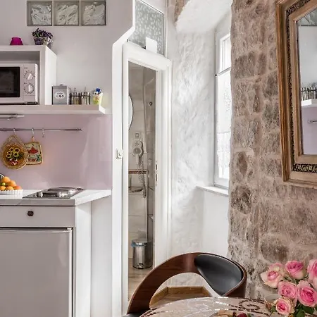 アパート アパートメンツ　カレタ スプリト