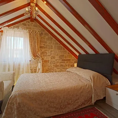 アパートメンツ　カレタ スプリト